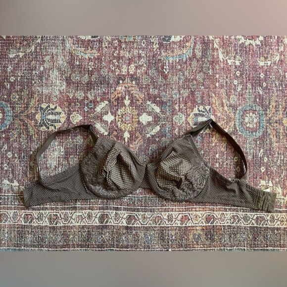 Olga 36DD brown polka dot and lace bra with underwire thick adjustable straps - Picture 1 of 7